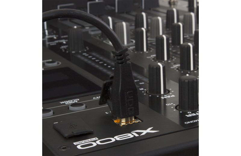 UDG U95005BL Ultimate Audio Cable USB 2.0 A-B Black Angled 2m