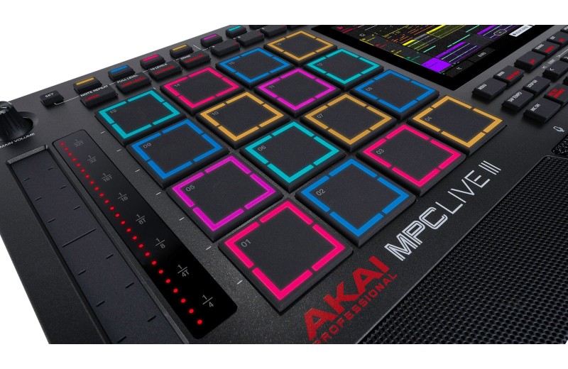 AKAI MPC Live III Production Controler