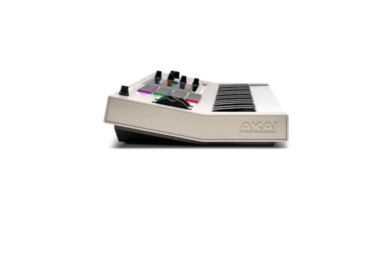 AKAI MPC Key 37 Gen2 Keyboard Synthesizer