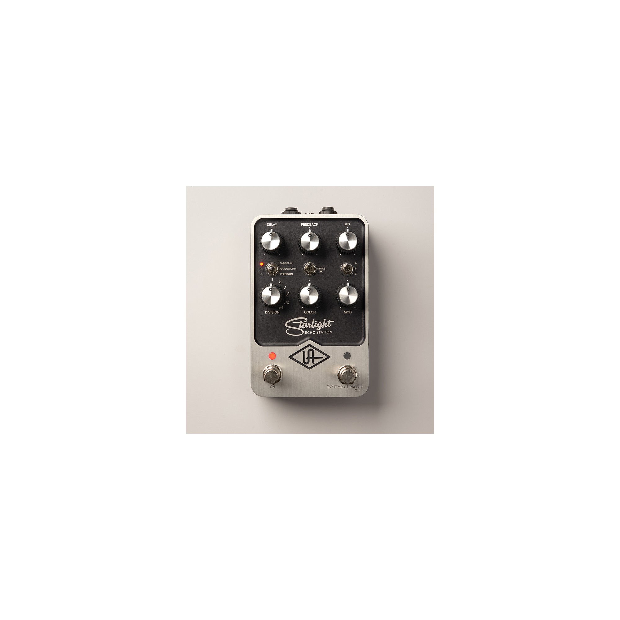 Universal Audio Starlight Delay Pedal