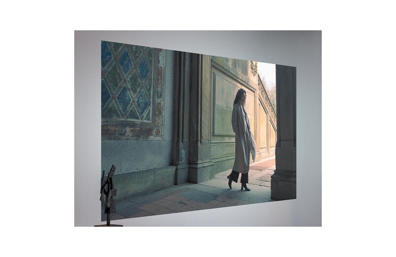 Leica 80" Daylight Alr Projection Screen