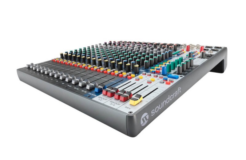 SOUNDCRAFT SIGNATURE PLUS 16