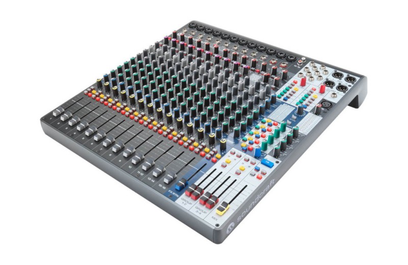 SOUNDCRAFT SIGNATURE PLUS 16