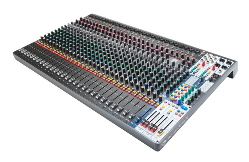 SOUNDCRAFT SIGNATURE PLUS 32