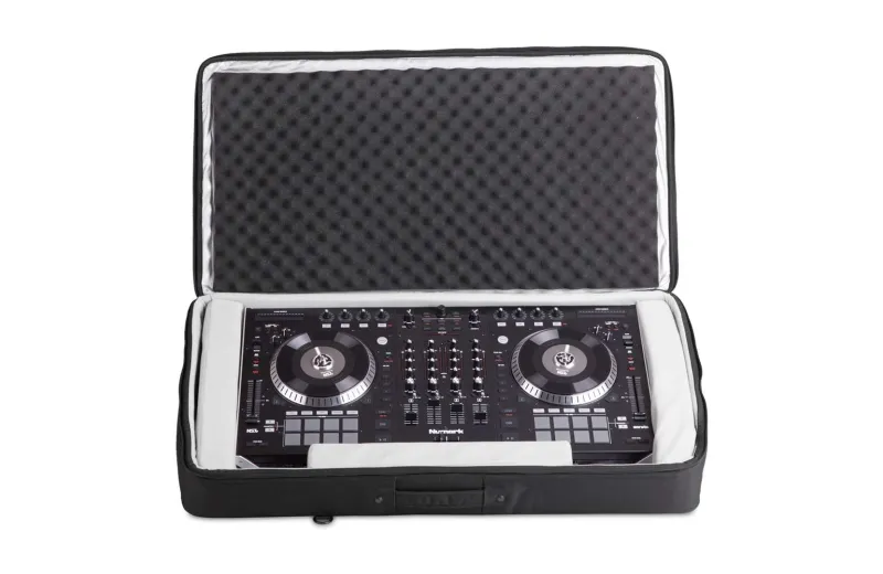 UDG Urbanite MIDI Controller Sleeve XL Black U7103BL