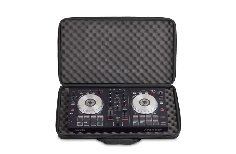 UDG Creator Controller Hardcase Large Black MK2 U8302BL