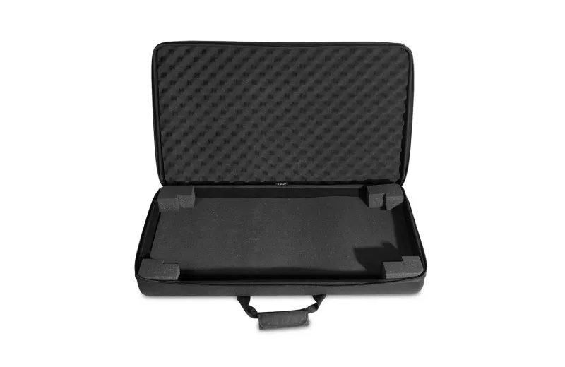 UDG CREATOR NI TRAKTOR S4 MK3 / S2 MK3 HARDCASE BLACK U8309BL