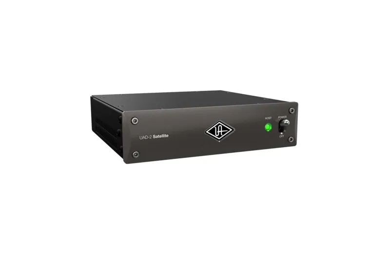UNIVERSAL AUDIO UAD-2 SATELLITE TB3 OCTO CUSTOM
