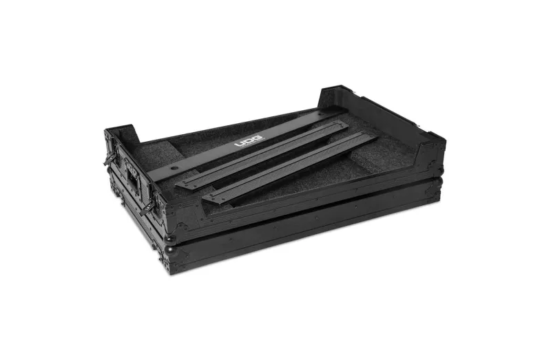 UDG Ultimate Flight Case Multi Format 3XL Black Plus (Wheels) U91070BL