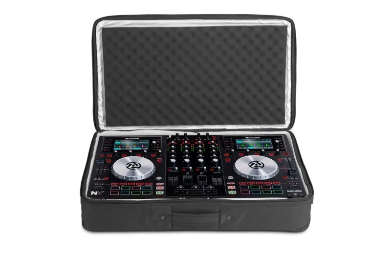 UDG Urbanite MIDI Controller Sleeve Medium Black U7101BL