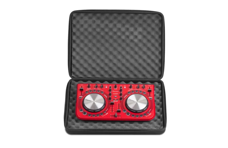 UDG Creator Controller Hardcase Medium Black MK2 U8301BL