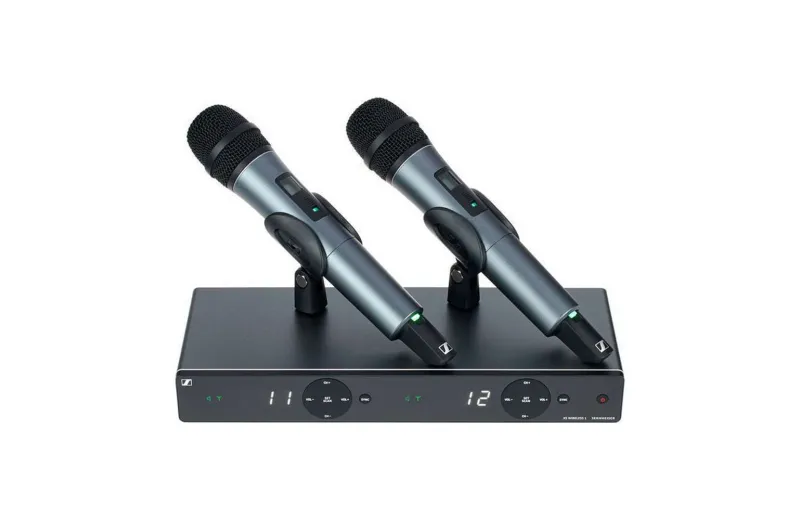 Sennheiser XSW-1-835-Dual-B Dual Wireless Handheld Microphone Set