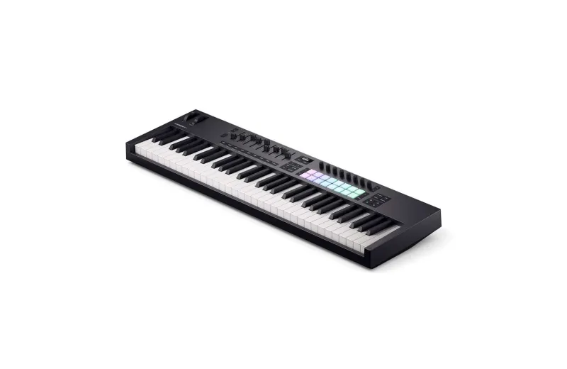 Novation Launchkey 61 MK4 Midi Keyboard