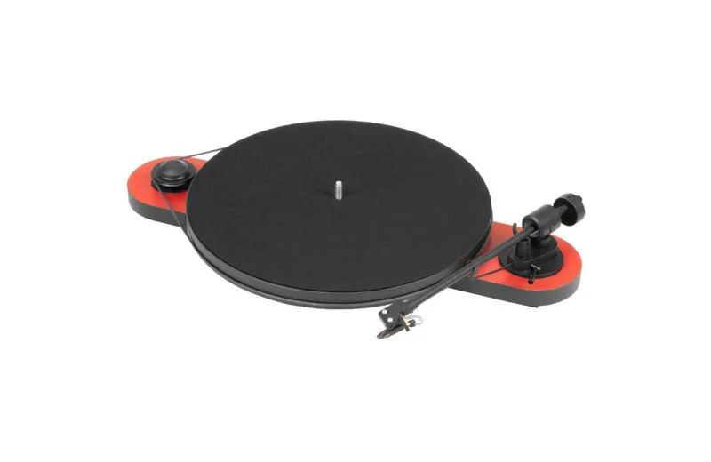 Pro-ject Audio Elemental Red