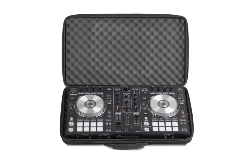 UDG Creator Controller Hardcase Large Black MK2 U8302BL