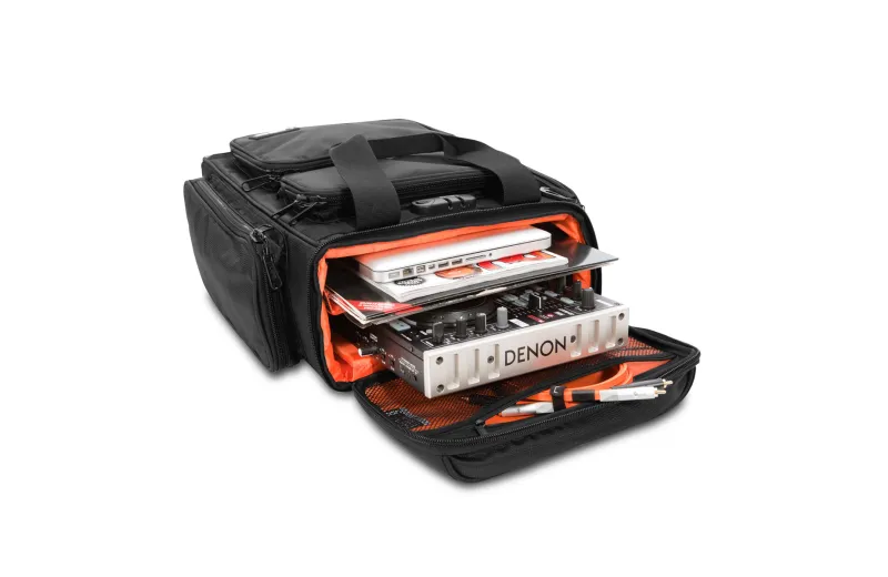 UDG ULTIMATE PRODUCERBAG LARGE BLACK/ORANGE INSIDE U9022BL/OR