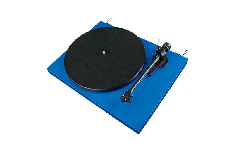 Pro-ject Audio Debut Carbon DC BLUE + Ortofon OM10E