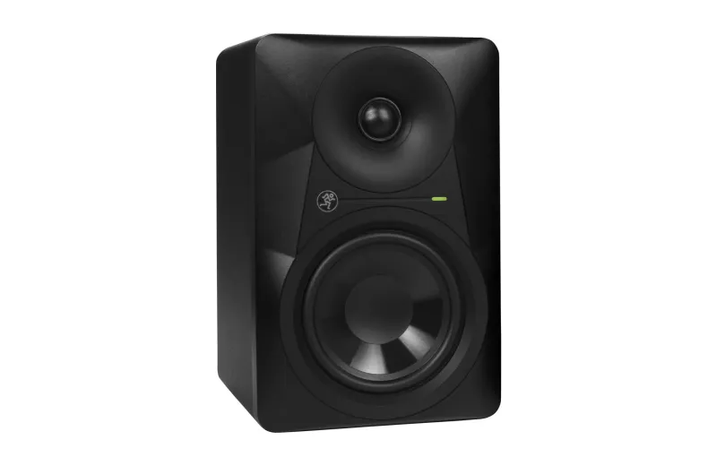 Mackie MR524