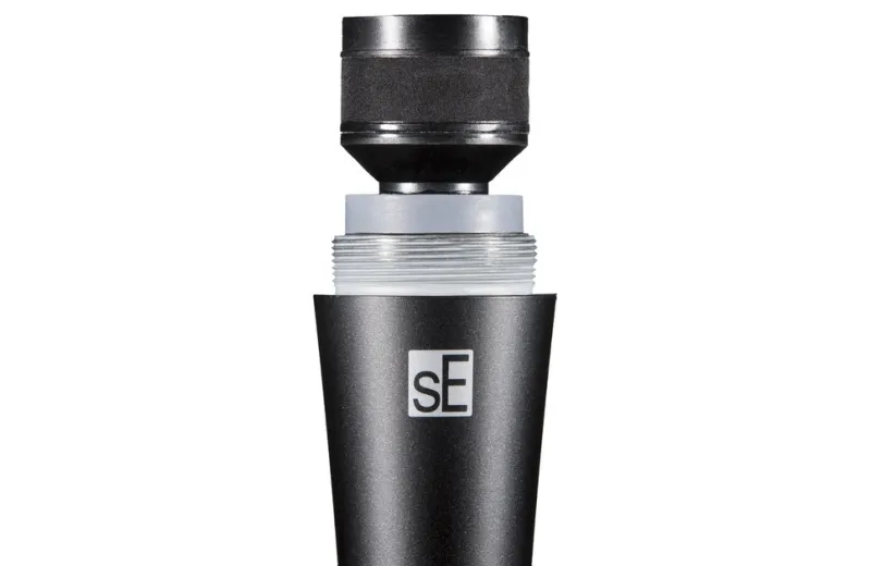 sE V3