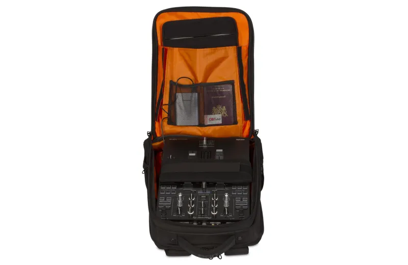 UDG ULTIMATE BACKPACK SLIM BLACK/ORANGE INSIDE U9108BL/OR