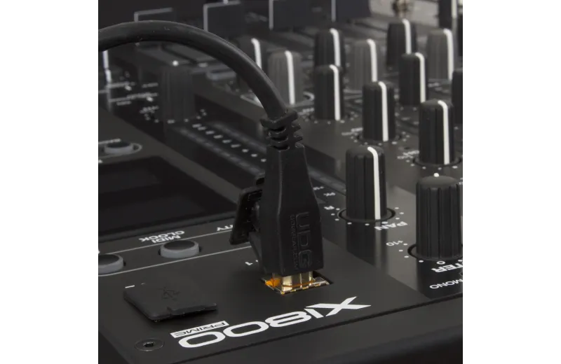 Udg U95001BL Ultimate Audio Cable USB 2.0 A-B Black Straight 1m