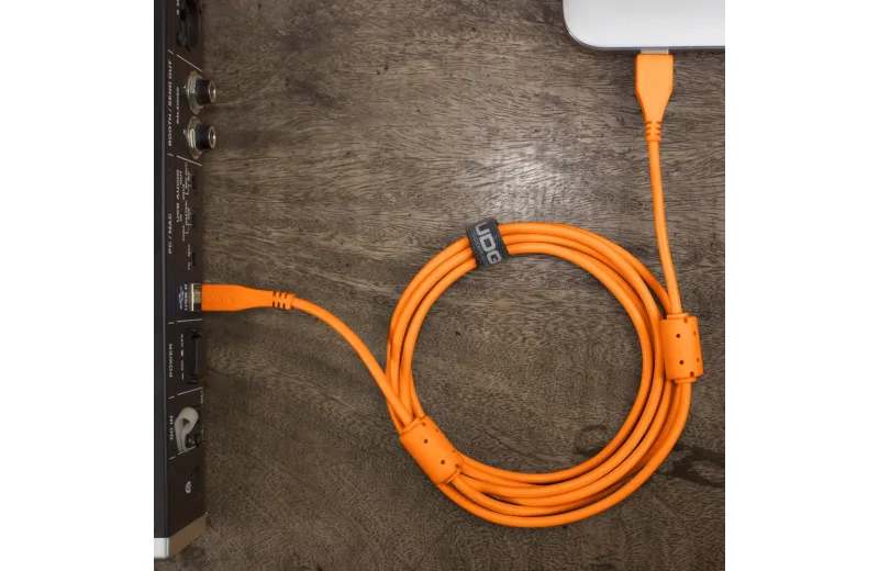 Udg U95001OR Ultimate Audio Cable USB 2.0 A-B Orange Straight 1m