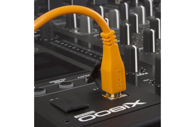 Udg U95001OR Ultimate Audio Cable USB 2.0 A-B Orange Straight 1m