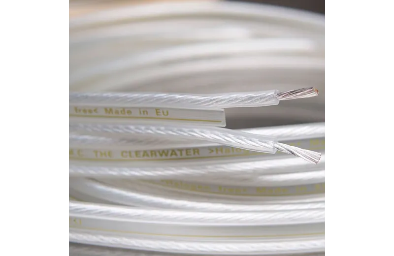 VAN DEN HUL The CLEARWATER (halogen free) (Τιμή ανά Μέτρο)