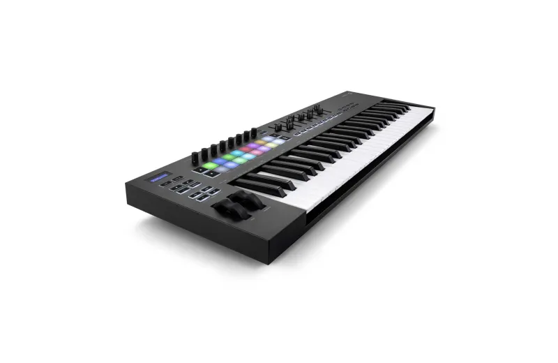 Novation Launchkey 49 MK3 Midi Keyboard