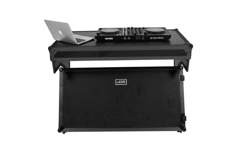 UDG Ultimate Flight Case Portable Z-Style DJ Table Black Plus (Wheels) U91072BL
