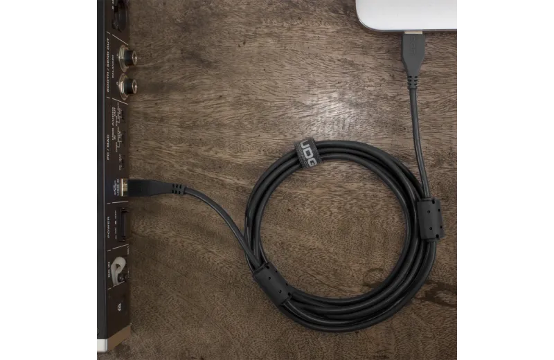 UDG U95006BL Ultimate Audio Cable USB 2.0 A-B Black Angled 3m