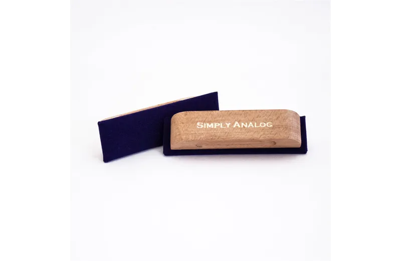 Simply Analog Oak Wood Velvet Brush