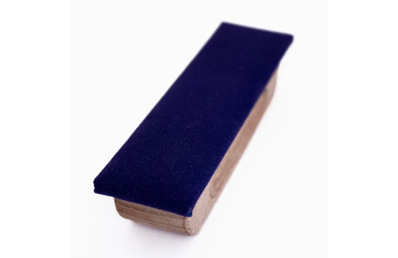Simply Analog Oak Wood Velvet Brush