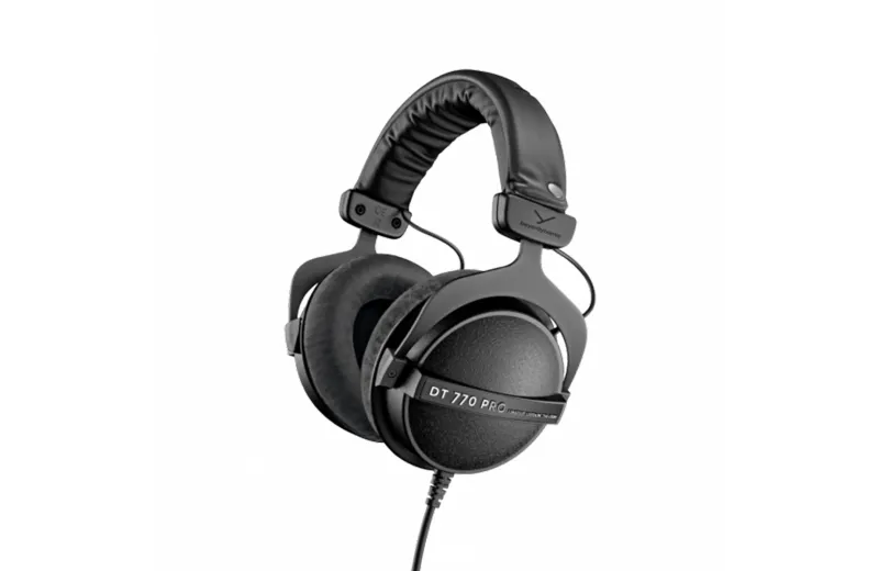 Beyerdynamic DT 770 PRO 250Ω Studio Headphones Studio Black