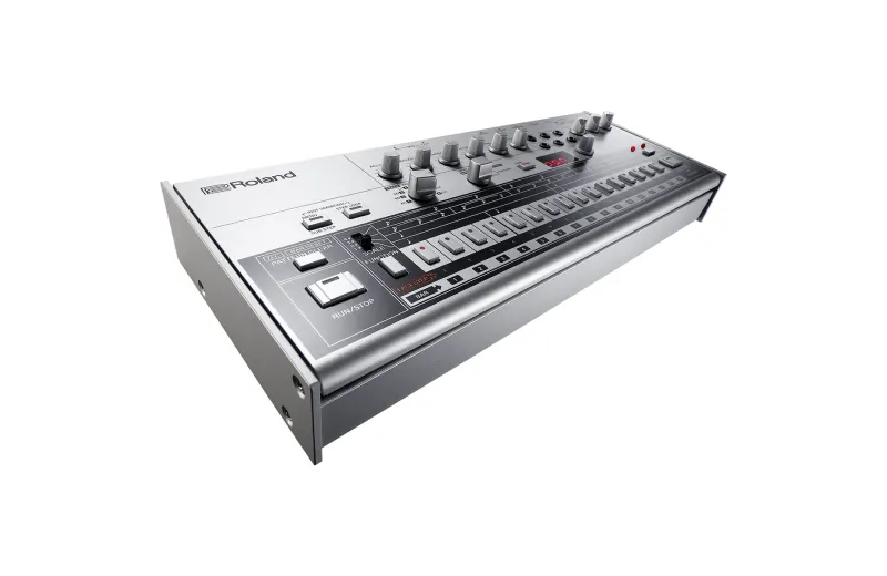 Roland TR-06 Drum Machine