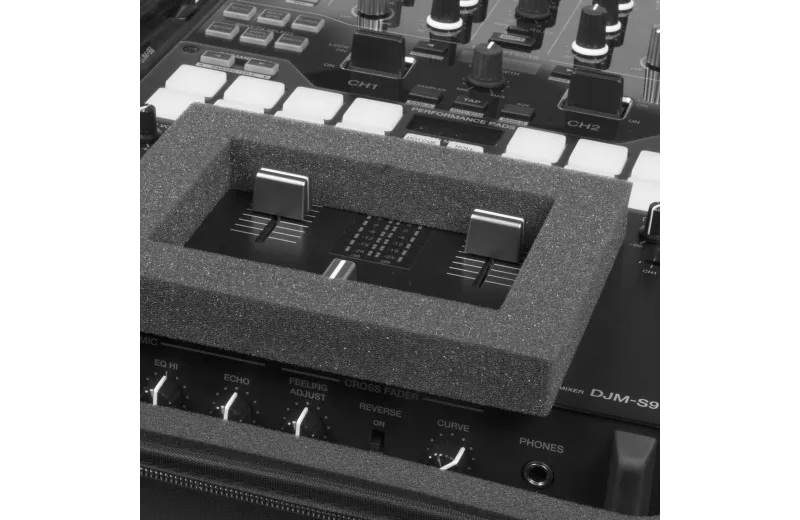 UDG Creator U8448BL for Pioneer DJM-S9 Hardcase Black