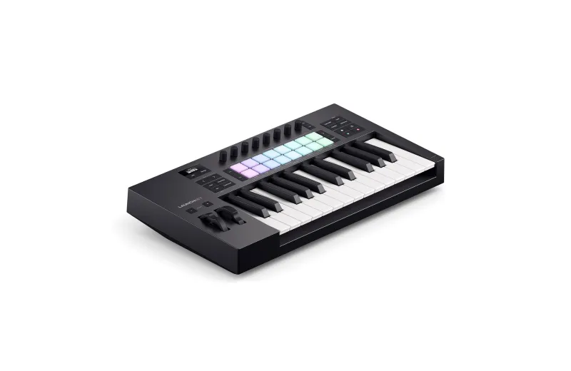 Novation Launchkey 25 MK4 Midi Keyboard