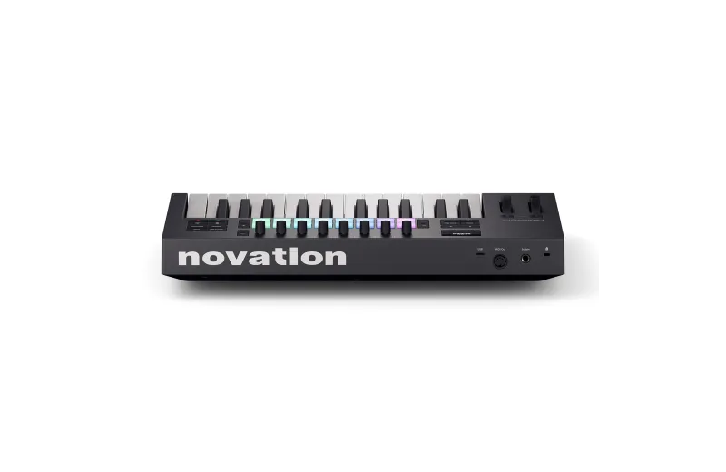 Novation Launchkey 25 MK4 Midi Keyboard