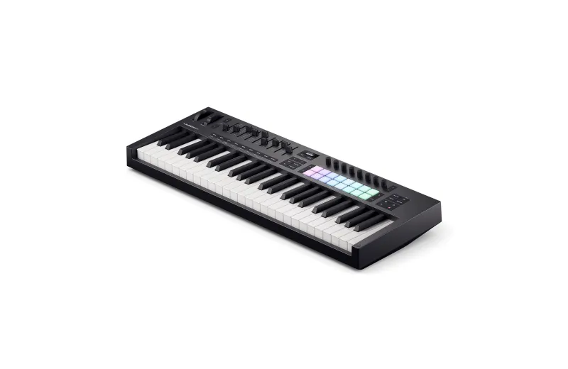 Novation Launchkey 49 MK4 Midi Keyboard
