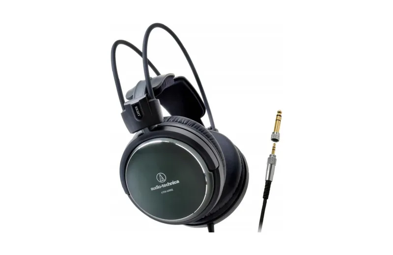 Audio Technica  ATH-A990Z Closed-Back Headphones