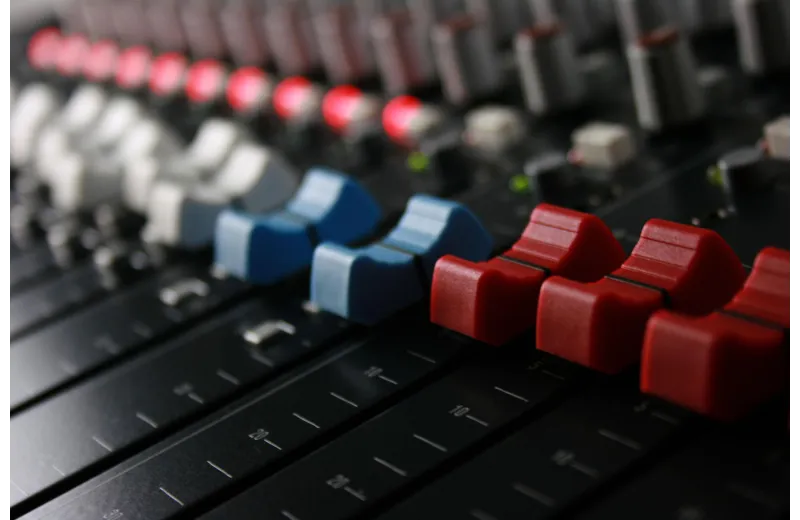 Allen & Heath  WΖ4 14:4:2 Αναλογική Κονσόλα Ήχου
