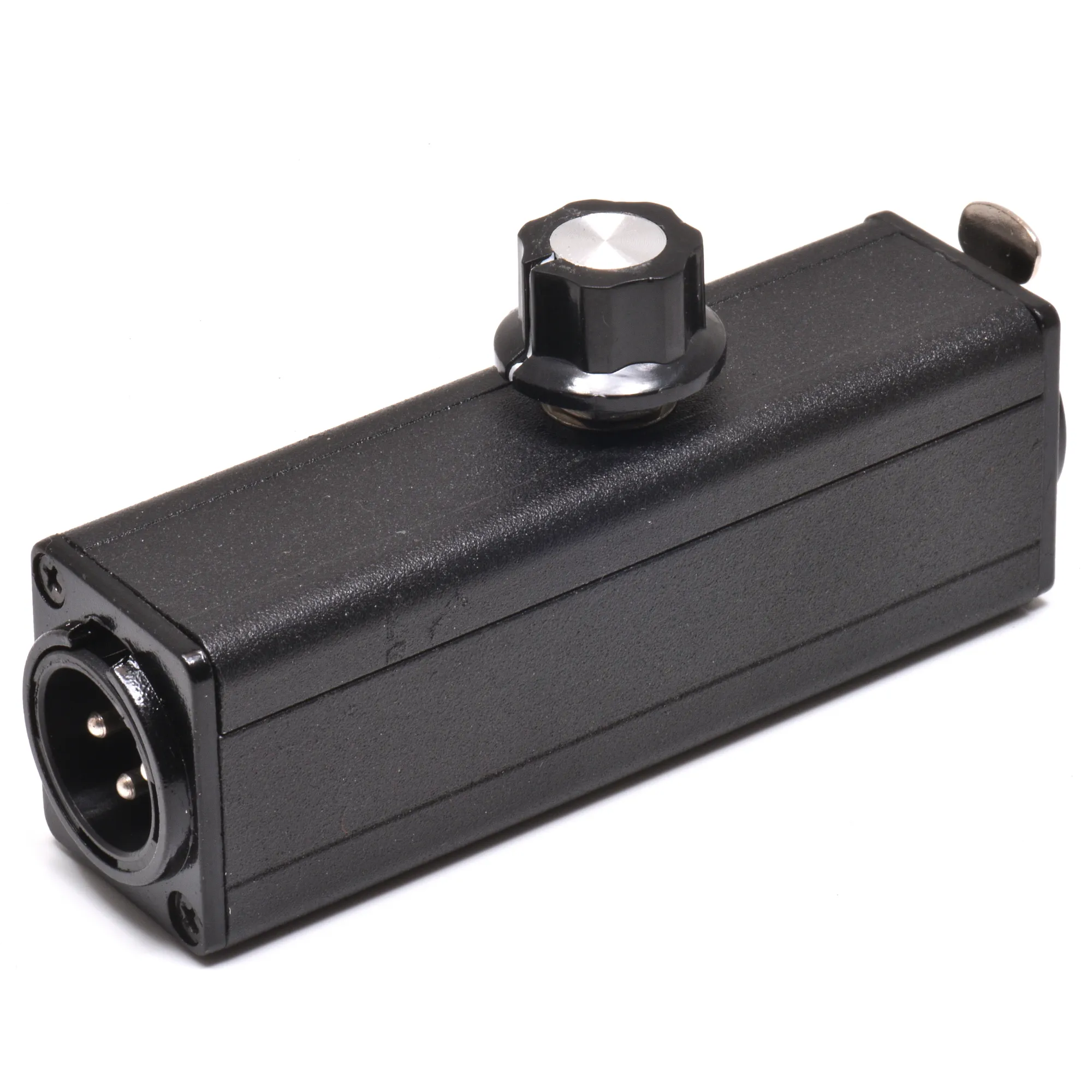 Metro A-116 Αντάπτορας 3-pin XLR male σε 3-pin XLR female με ρυθμιστή έντασης