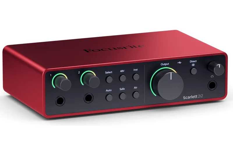 Focusrite Scarlett 2i2 4TH GEN + Microphone + Headphones