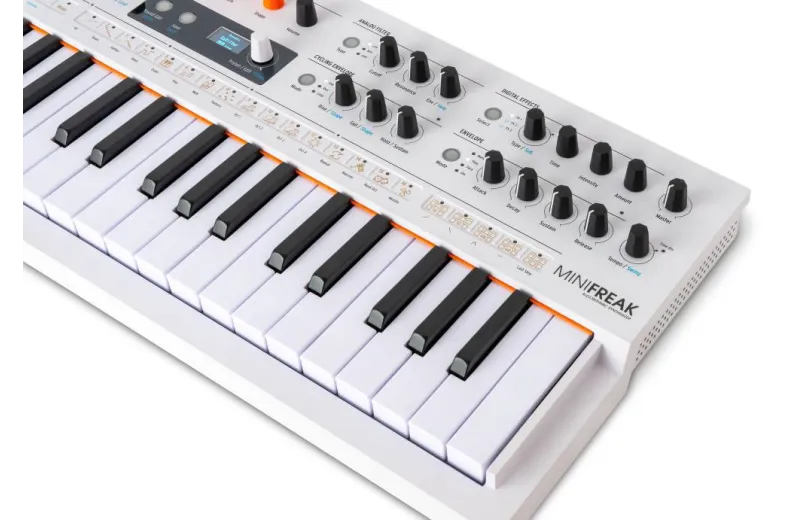 Arturia MiniFreak Vocoder Synthesizer