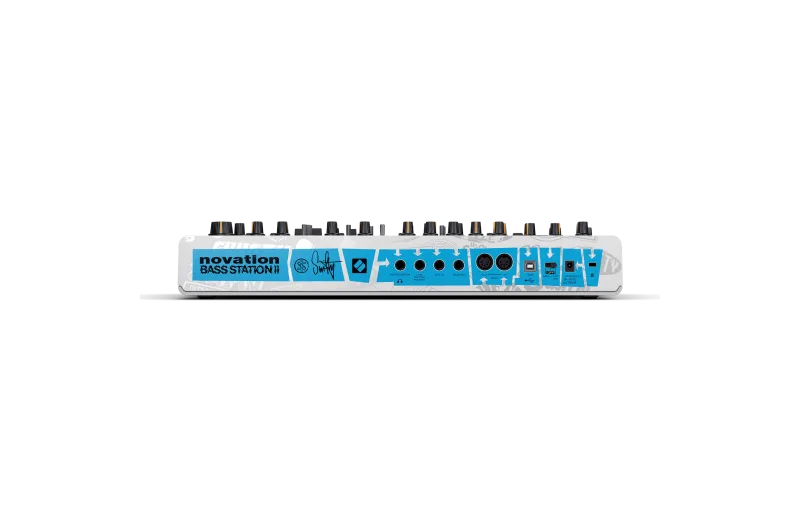Novation Bass Station Ii Swifty Analog Synthesizer