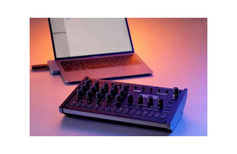 Korg Drumlogue Analogue Drum Machine