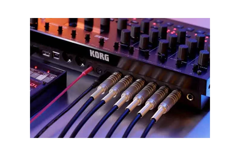 Korg Drumlogue Analogue Drum Machine