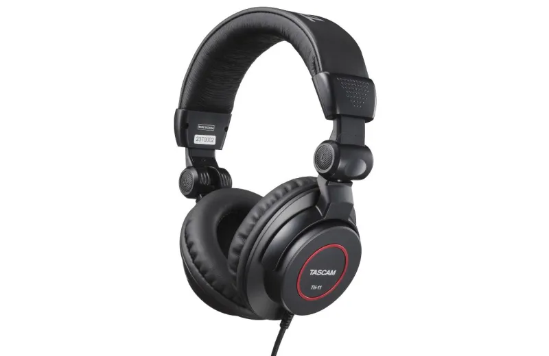 Tascam Th-11