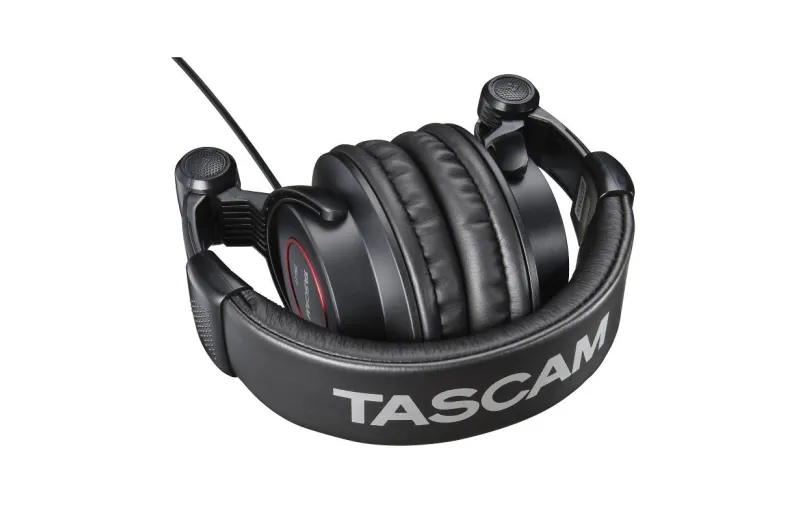 Tascam Th-11