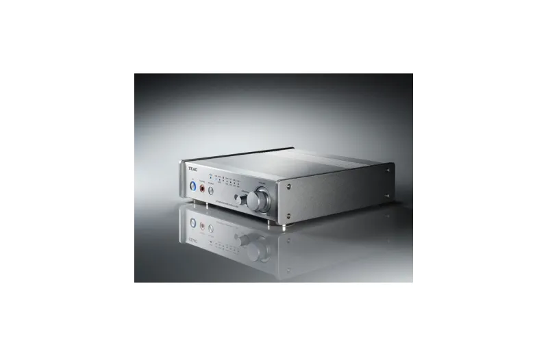 Teac Ai-303 USB Dac Και Oλοκληρωμένος Eνισχυτής Aσημένιο
